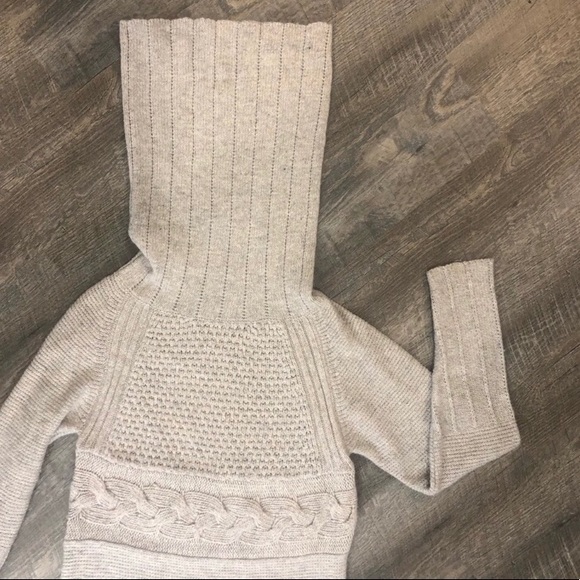 Gorgeous knit sweater dress in oatmeal - Picture 7 of 11